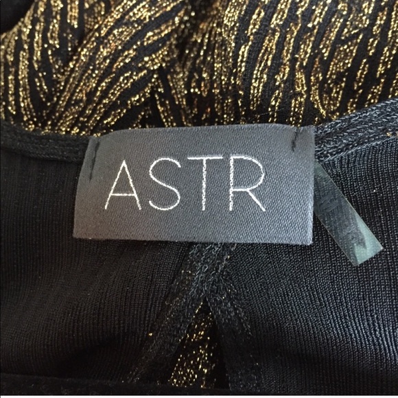 ASTR GOLD METALLIC COLD SHOULDER SPARKLY ROMPER - Picture 6 of 8
